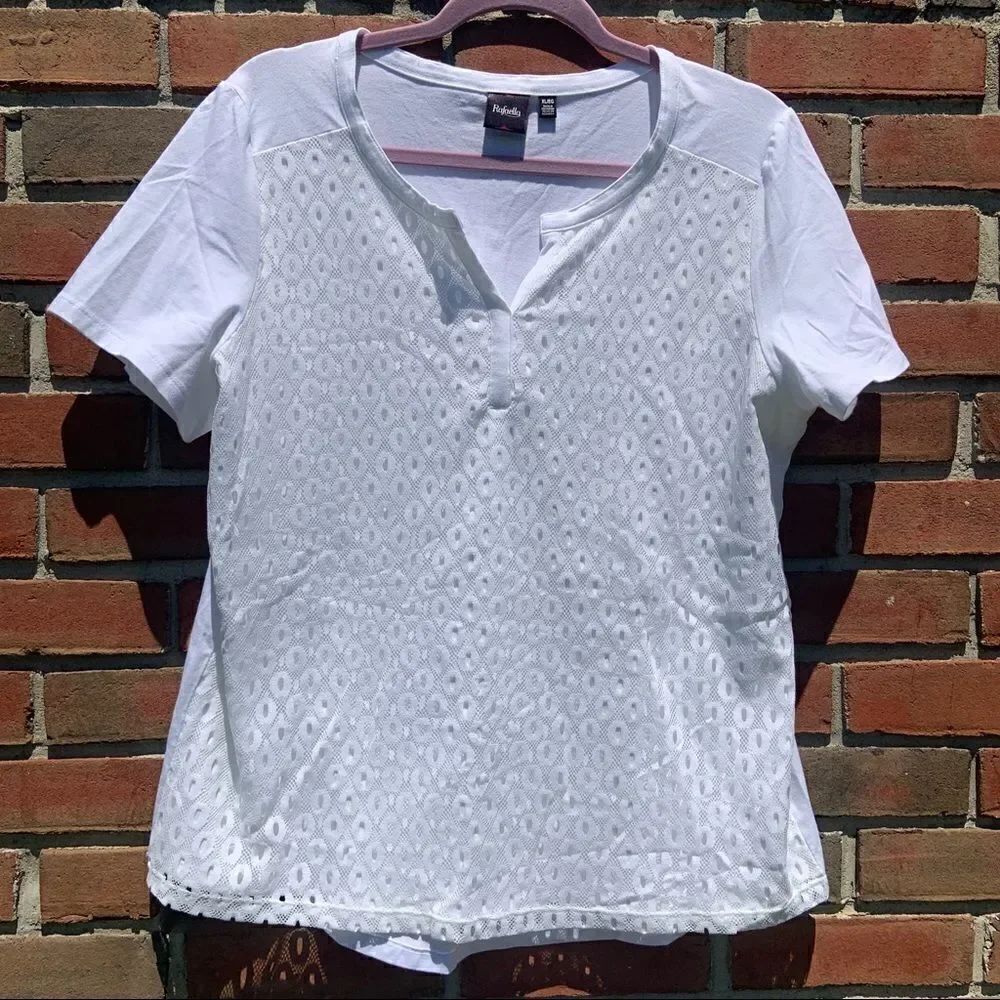 𝅺Rafaella White Crochet Detail V-Neck Top Size XL